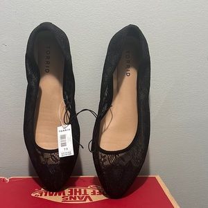 Torrid 7.5 NWT flatts